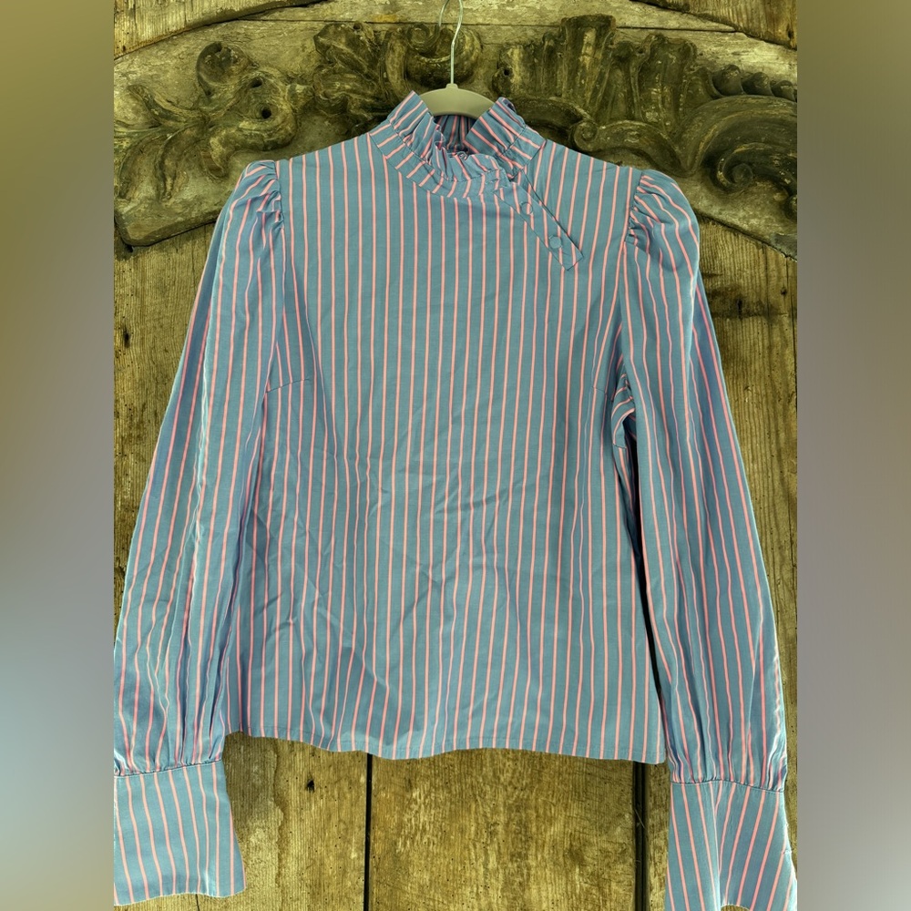 Nina Blanc puff cotton sleeve blouse. Blue and hot pink striped size XS.